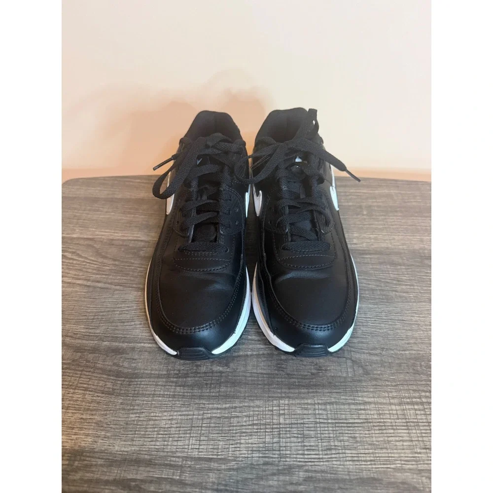 Nike Air Max 90 Black White Leather Sneakers Youth Size 7Y CD6864-010